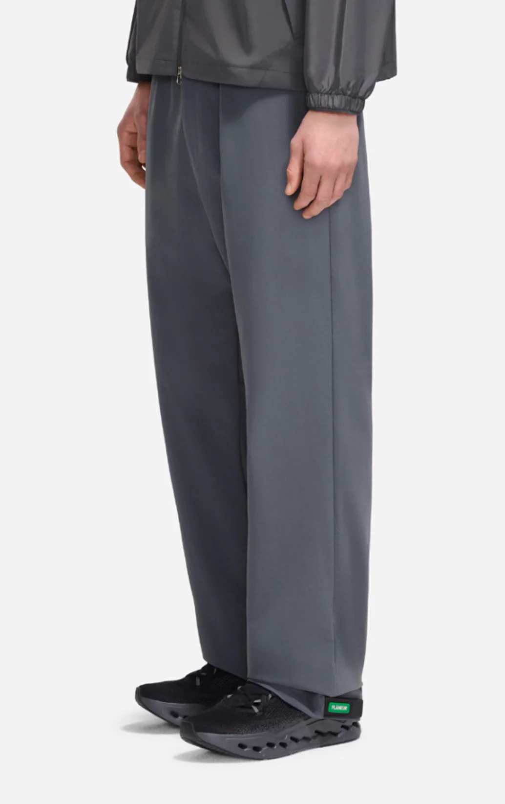 Badge Formal Tech Pants | Dark Grey